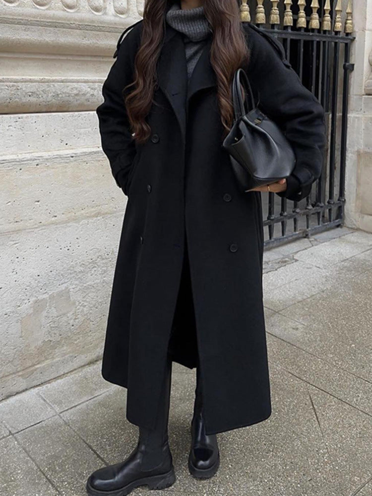 Sylis elegant Bouclé coat with practical button details Heidi fashion