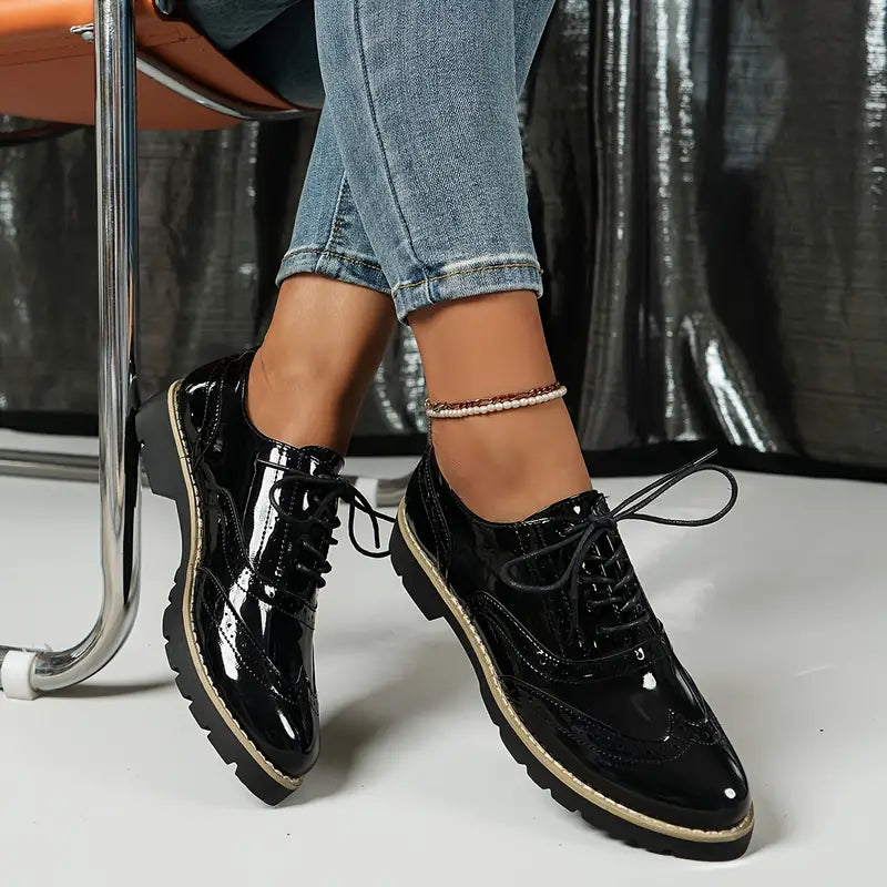 Sylis-Mode | Patent leather Oxford style shoes with heavy sole for women