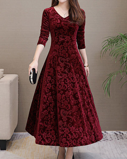 Sylis classic for women with medium length sleeves and full design