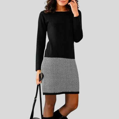 Sylis | Chic dress with houndstooth hem
