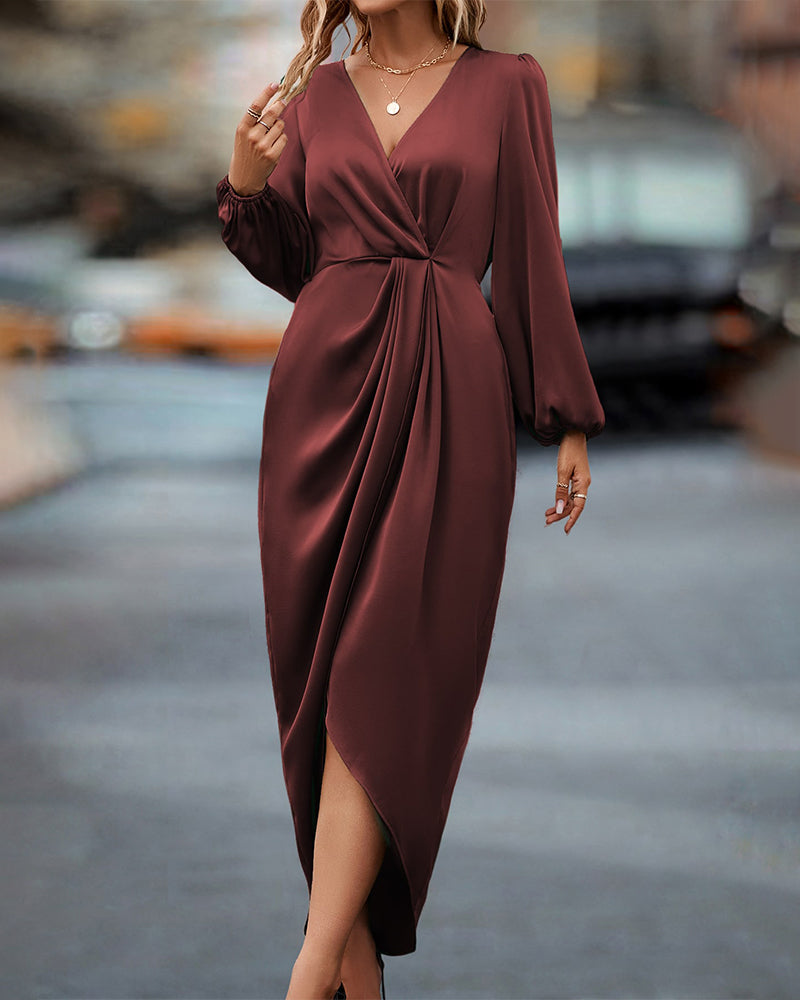 Sylis elegant with puff sleeves and V-neck