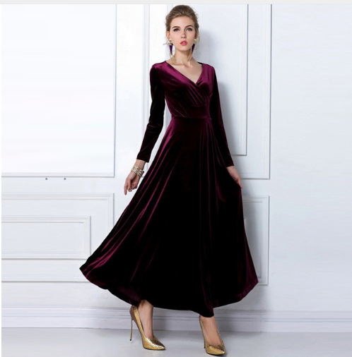 Sylis Chic dress with reinforced V neck