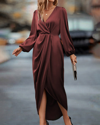 Sylis elegant with puff sleeves and V-neck