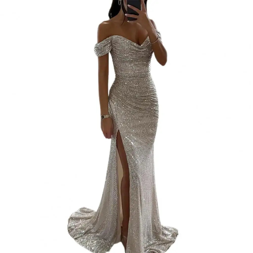 Sylis evening dress with V neck