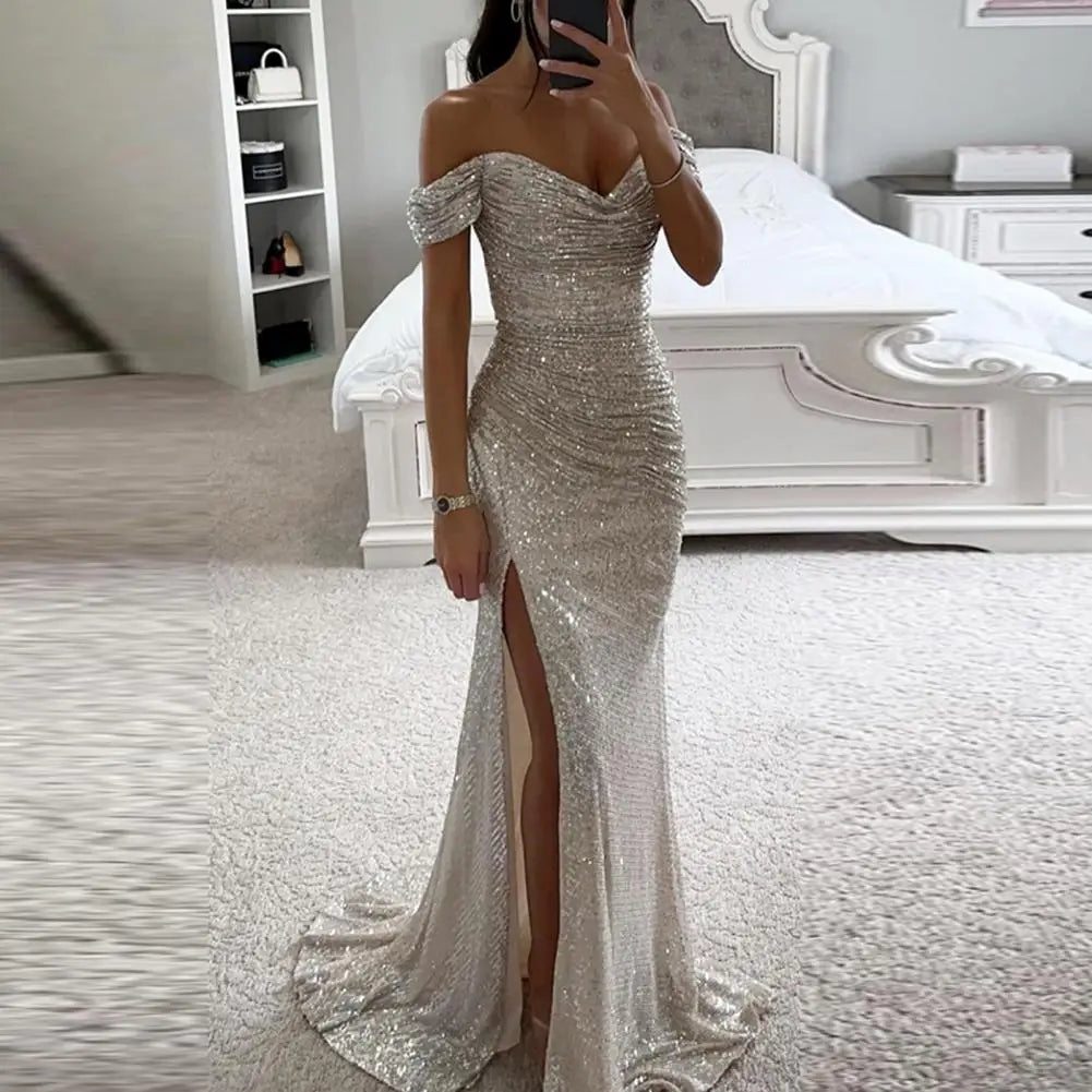 Sylis evening dress with V neck