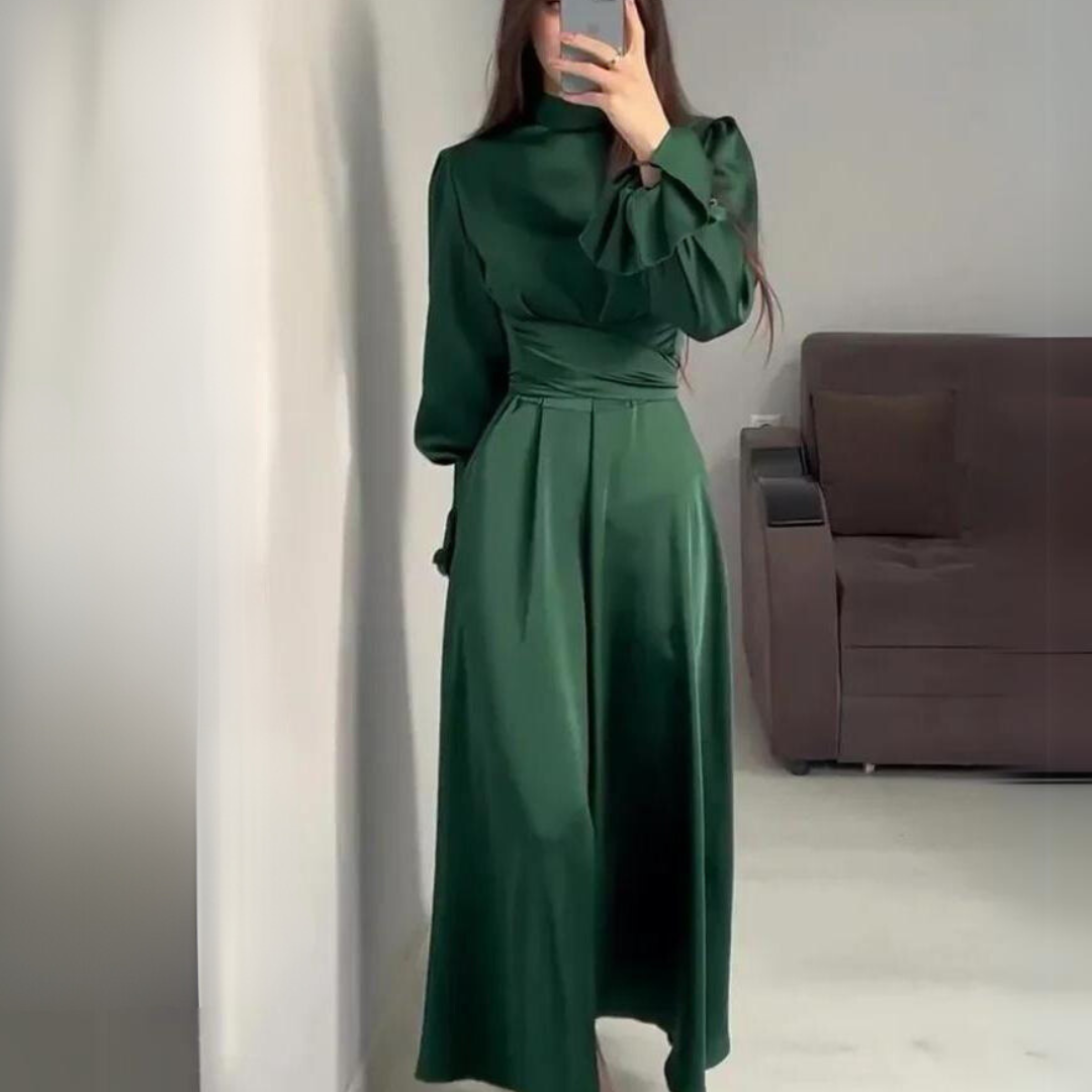Sylis | The soft and silky dress with long sleeves