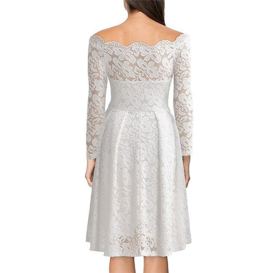 Sylis | Lace dress with slit at the neckline and sleeves