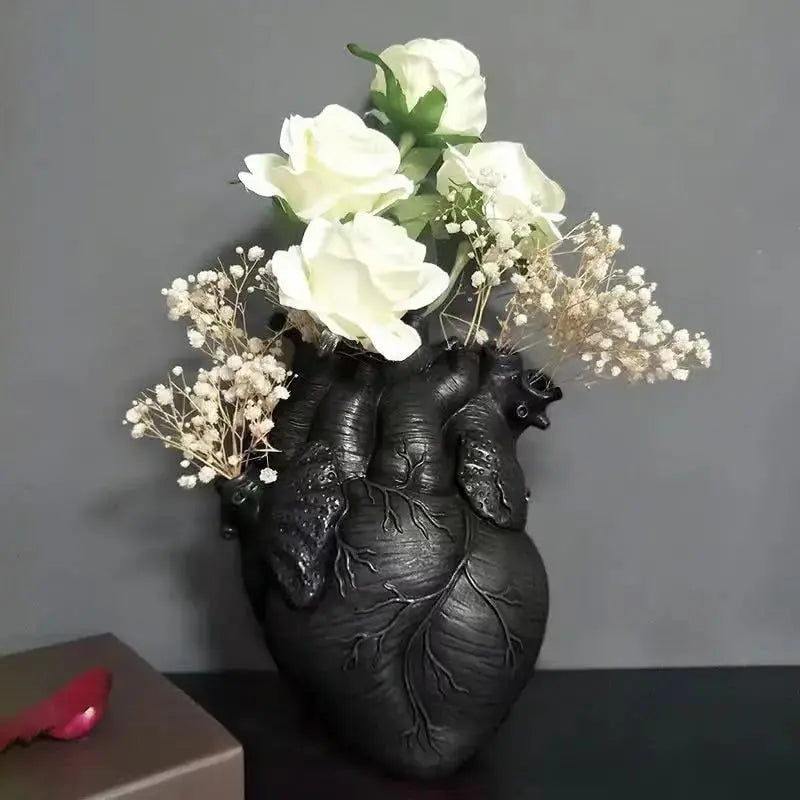 Heart-shaped Art Vase – Creative Vessel in Anatomical Design Made of Resin
