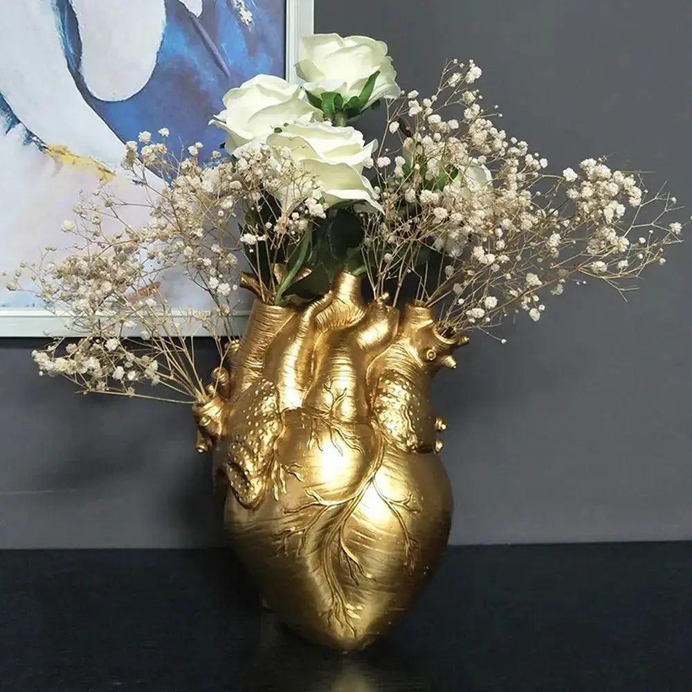 Heart-shaped Art Vase – Creative Vessel in Anatomical Design Made of Resin