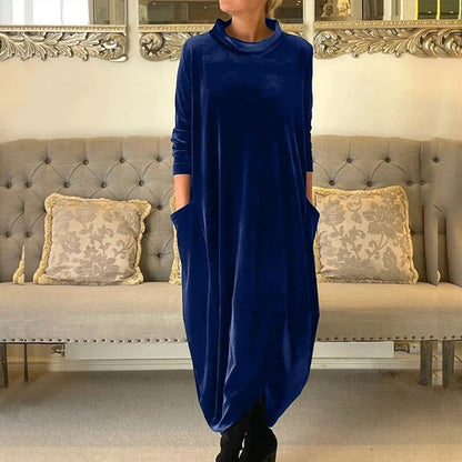 Sylis | Comfortable velvet dress with pockets