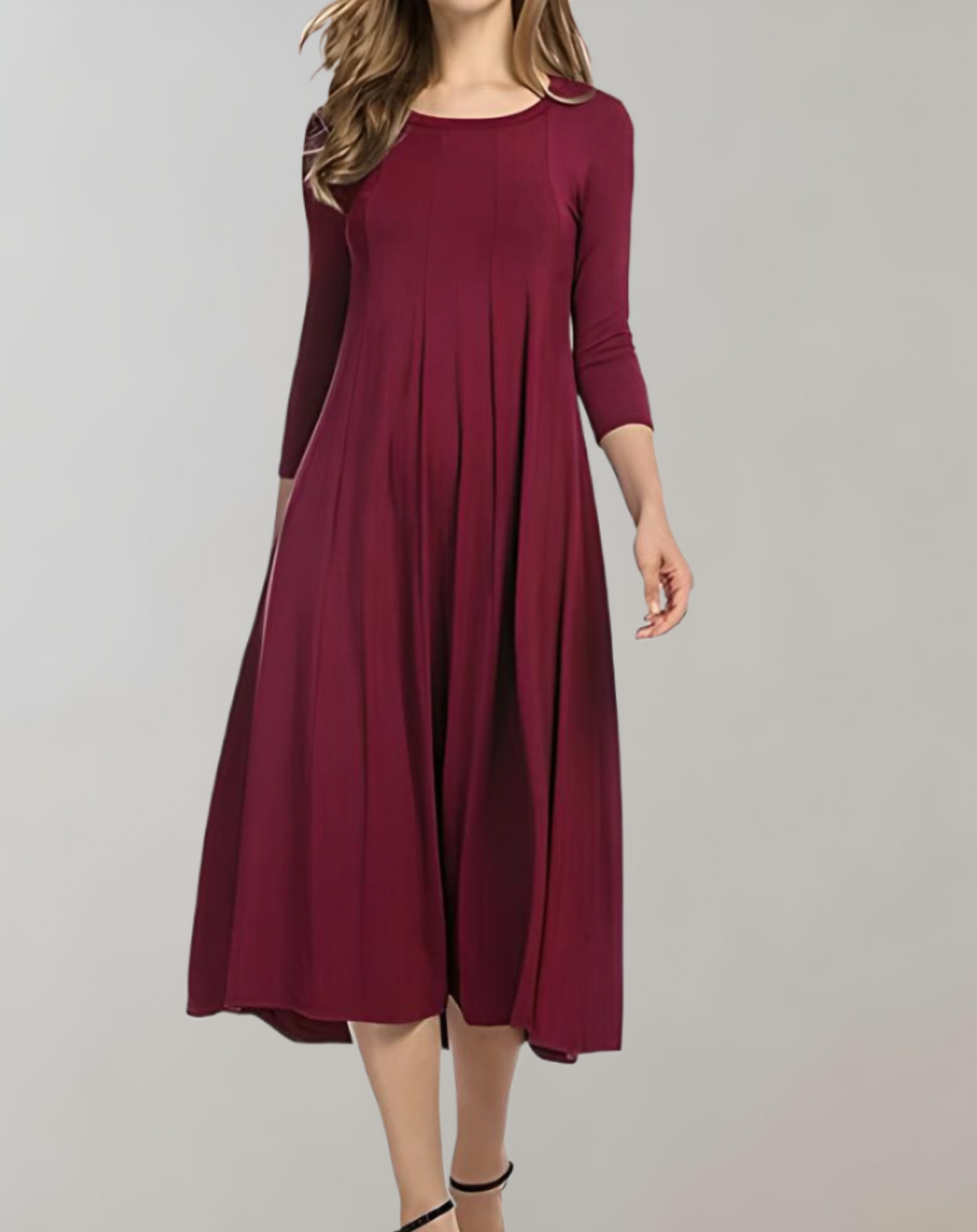 Sylis | A-line dress with 3/4 sleeves and a round neckline