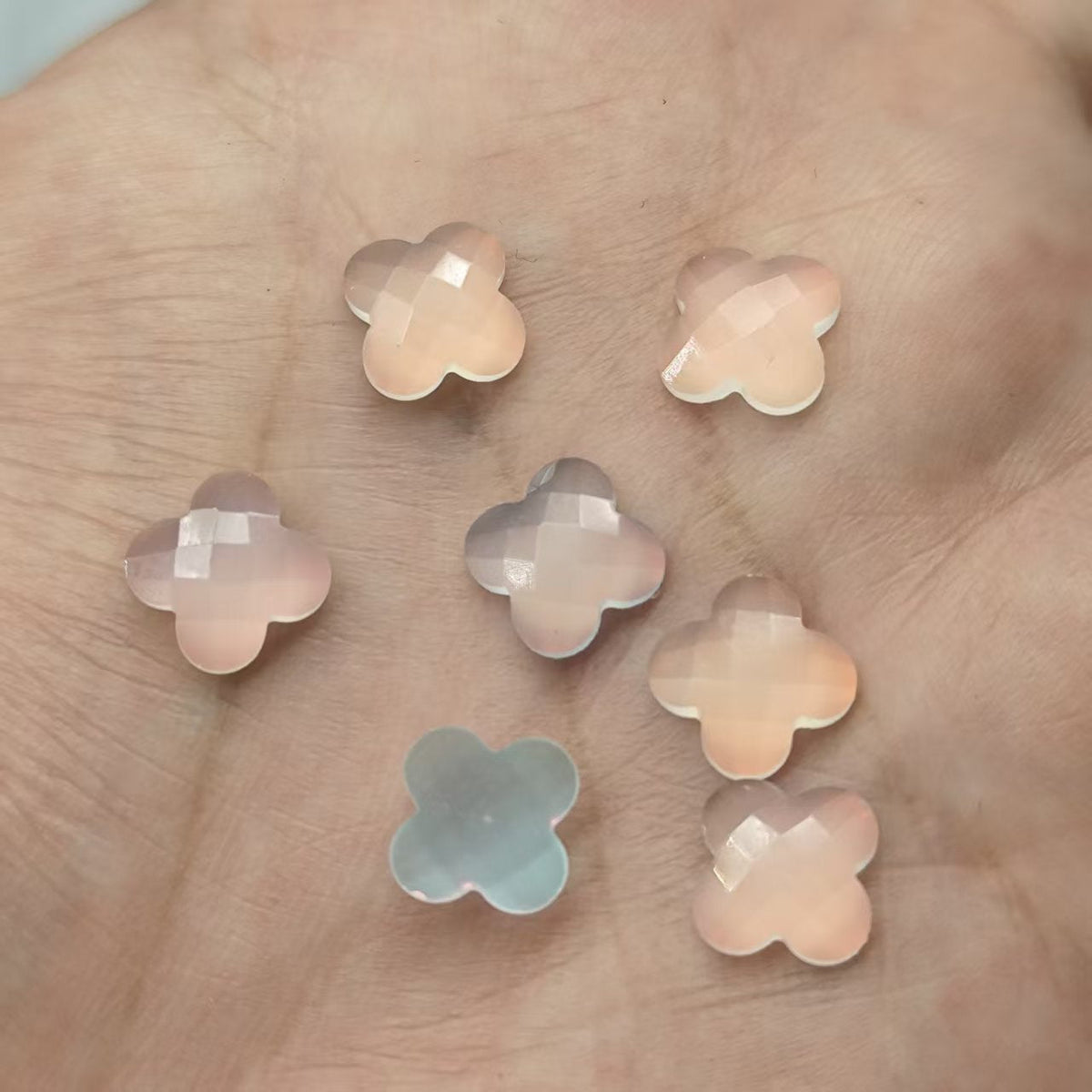 Decorative acrylic flowers