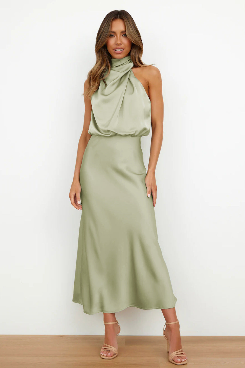 Sylis | Elegant midi dress with asymmetric round neckline