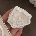 Fragrant candle in Winter House design Meroci
