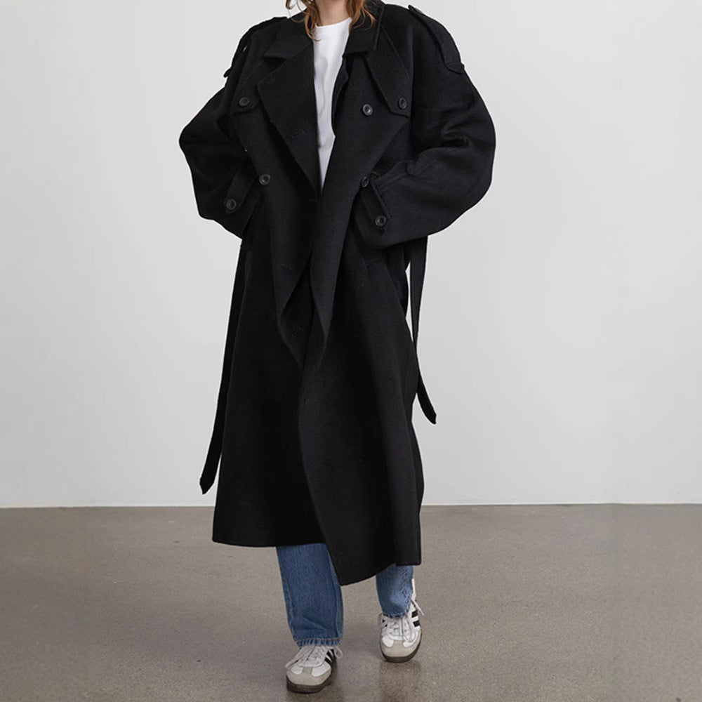 Sylis elegant Bouclé coat with practical button details Heidi fashion