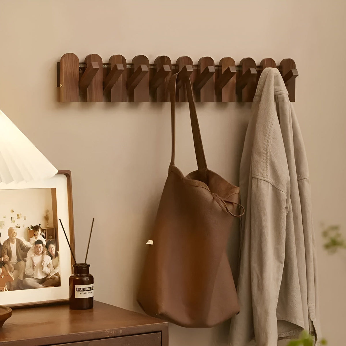 FoldaMerocie wardrobe rail made of wood – Stylish wall hook rail | Space-saving solution for any room