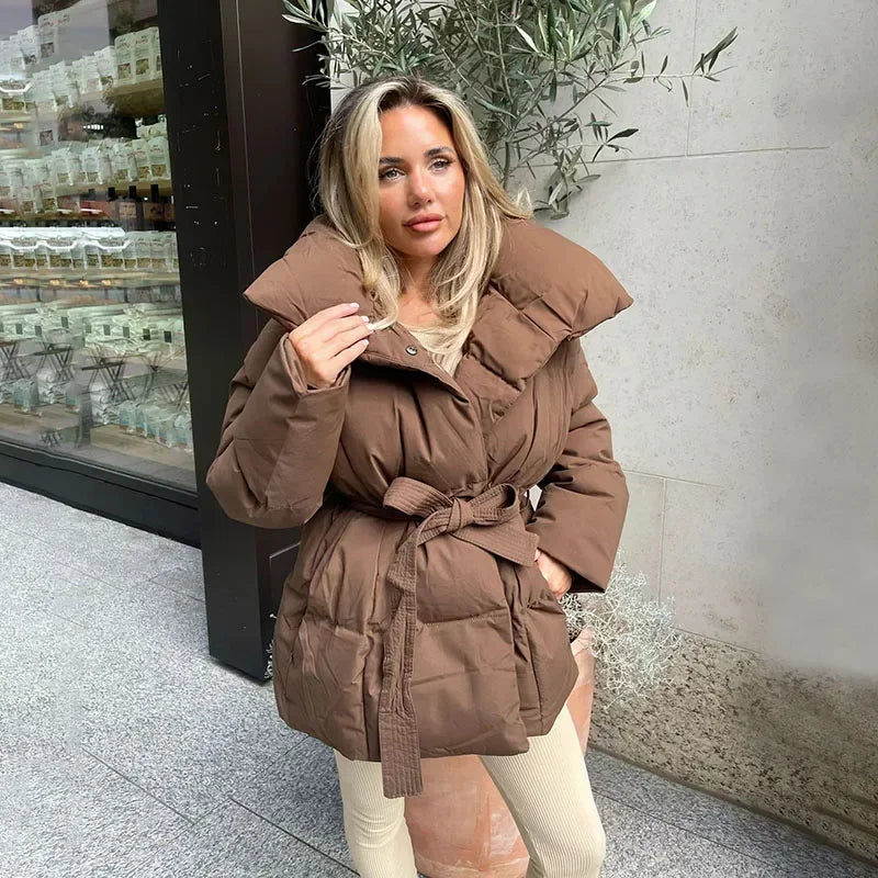 Sylis-Mode | Short ladies' jacket with stand-up collar and tailored waist