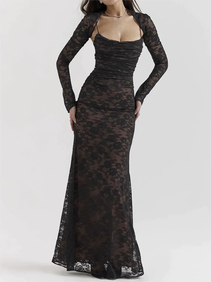 Sylis with lace embroidery and straps