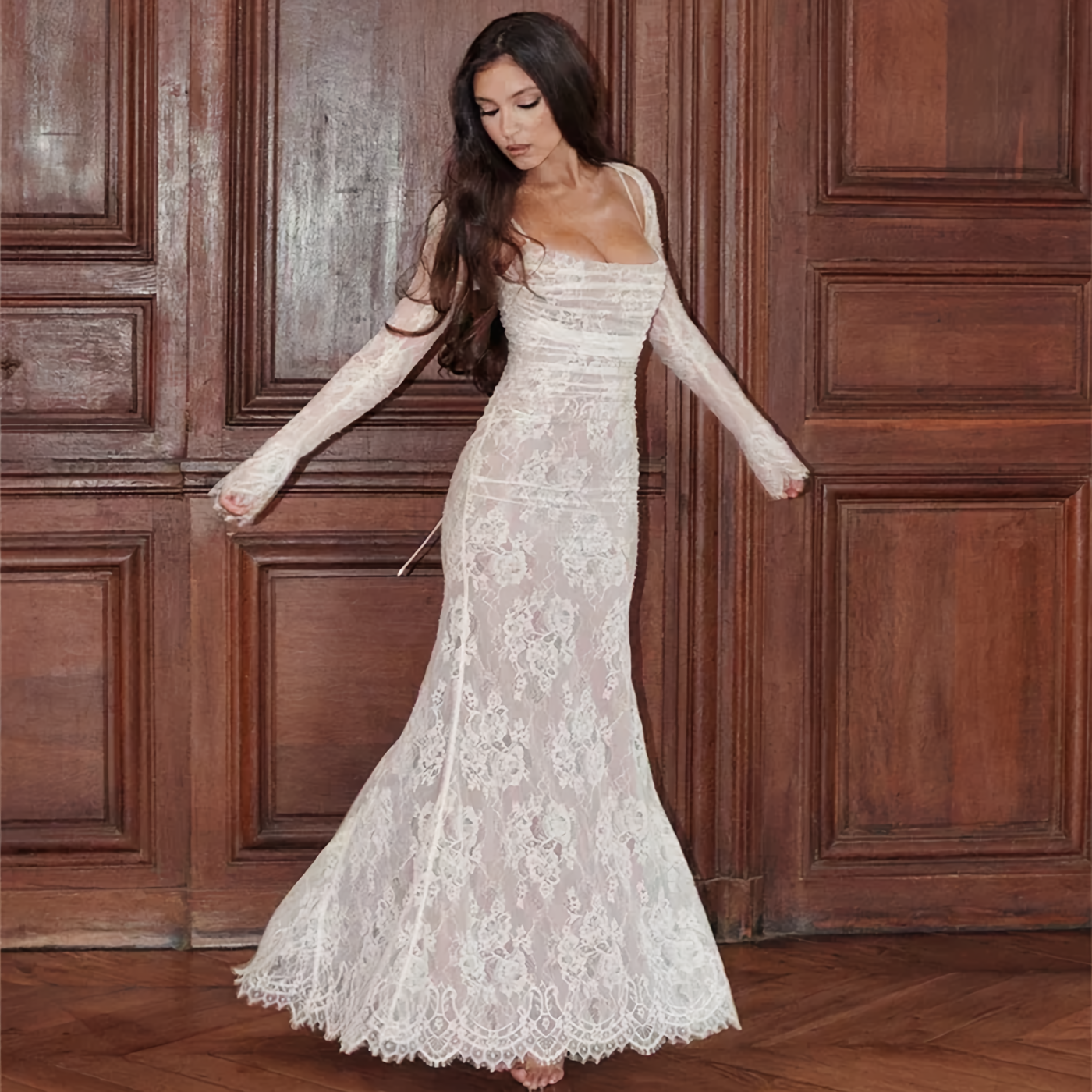 Sylis | Maxi dress with lace embroidery and straps