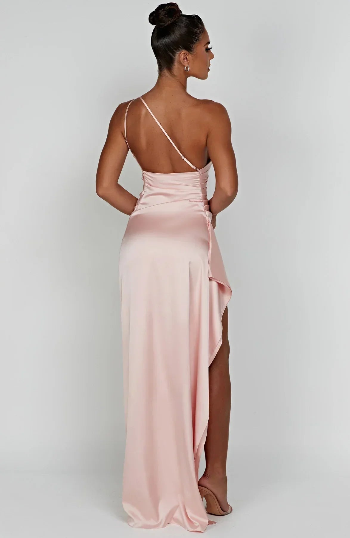 Sylis divided satin with one shoulder