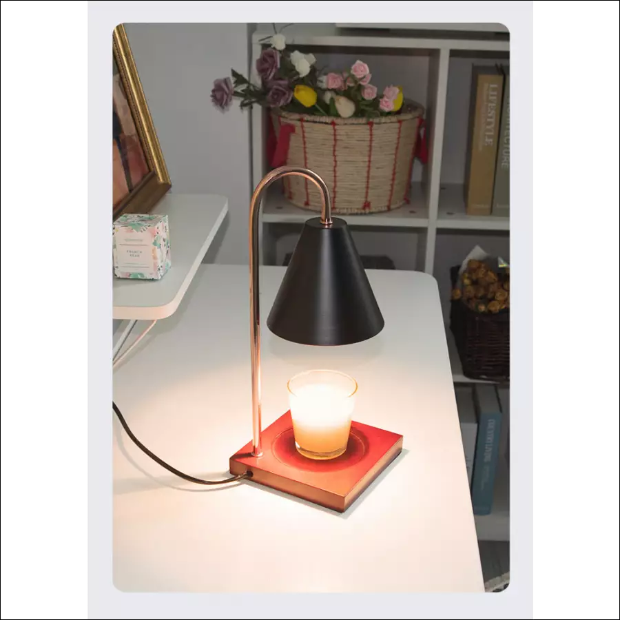 Stylish Candle Warmer for Atmospheric Lighting