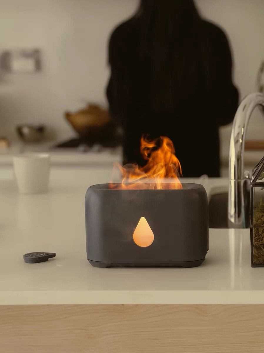 Scent flames aroma diffuser