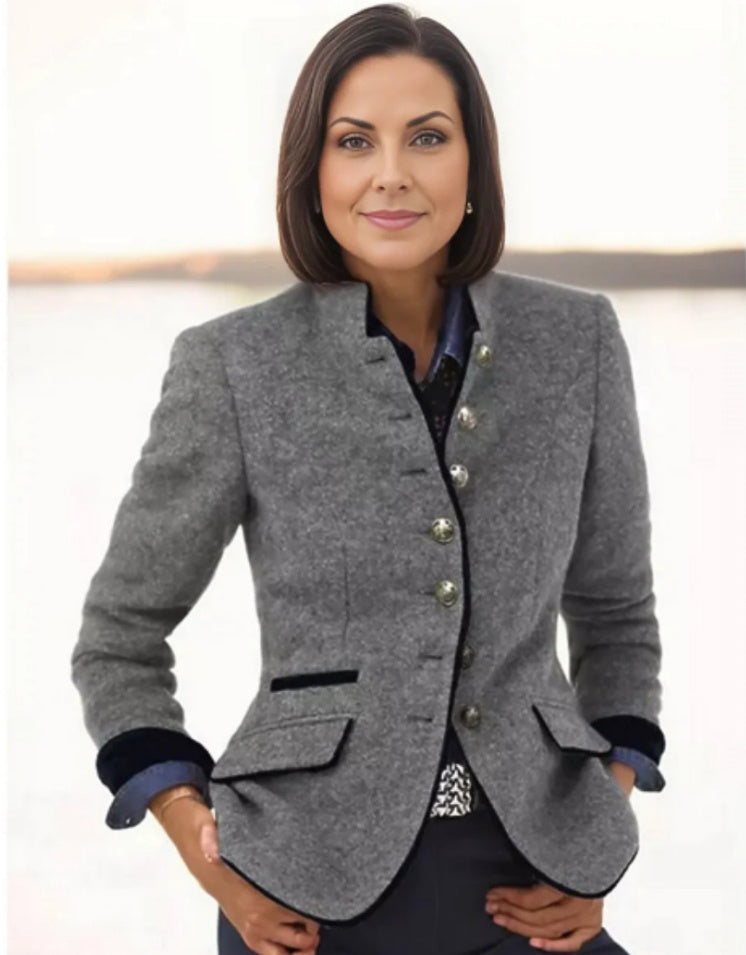 Sylis-Mode | Multibutton women's jacket in wool with color combination